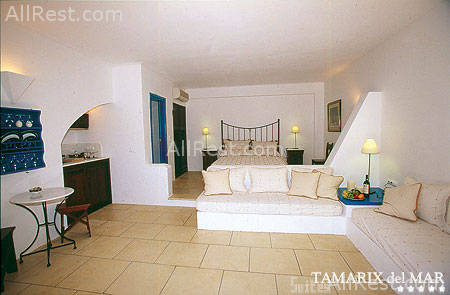 Tamarix Del Mar Suites 11